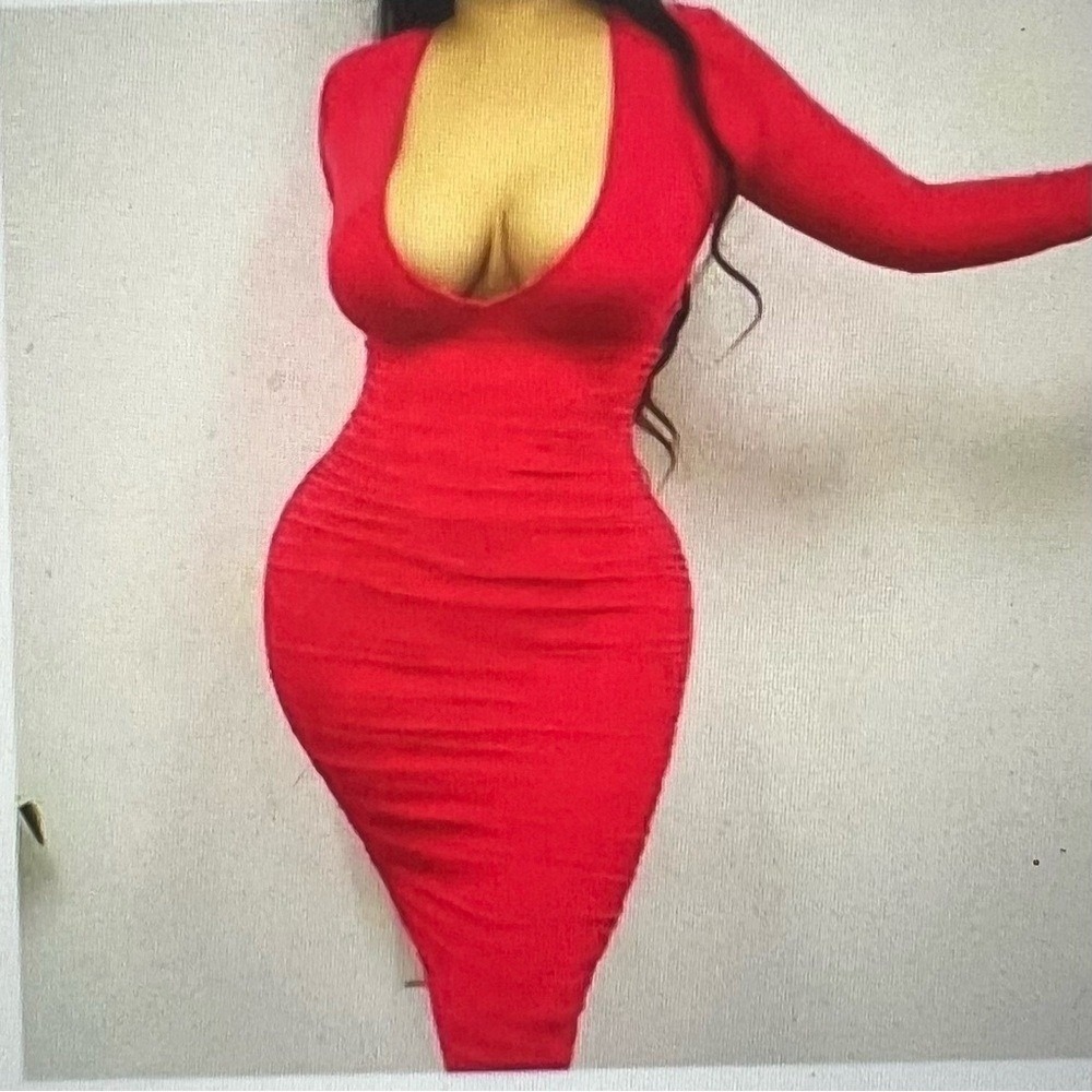 UPTOWN Red Hot Long Sleeve Dress Size‎ Large
